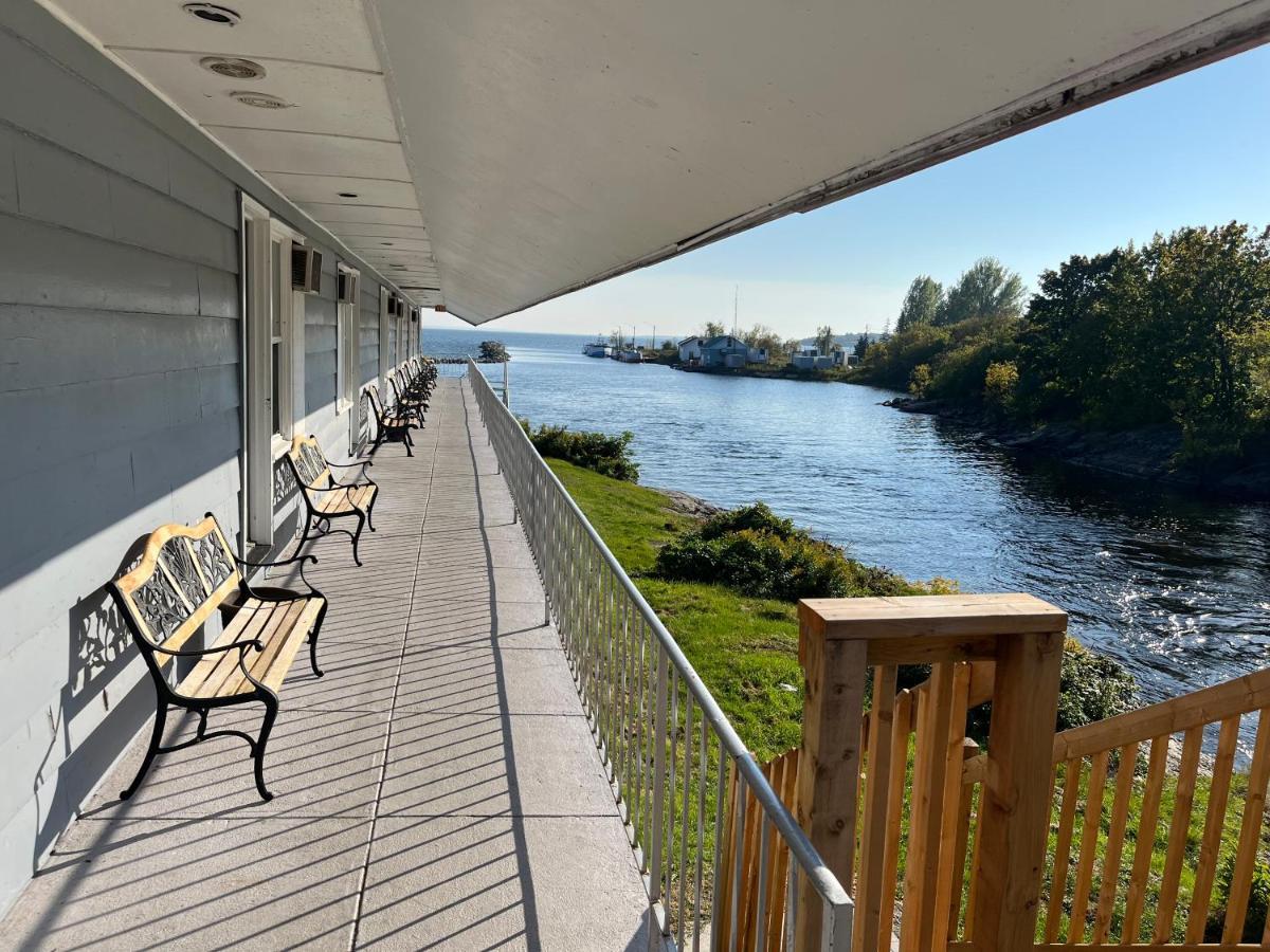 Old Mill Motel Blind River Exterior photo