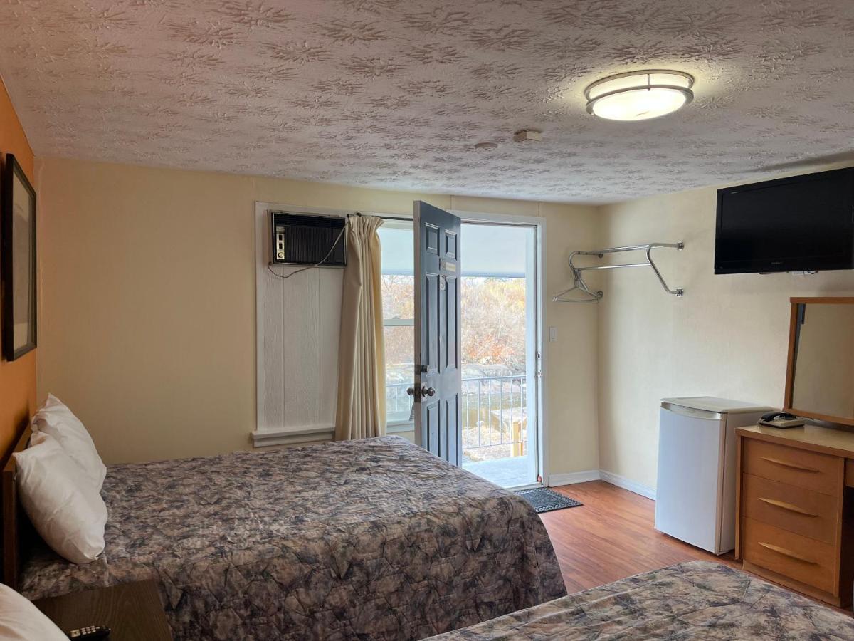 Old Mill Motel Blind River Exterior photo