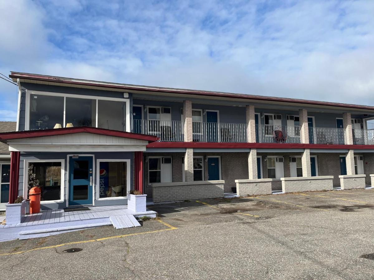 Old Mill Motel Blind River Exterior photo