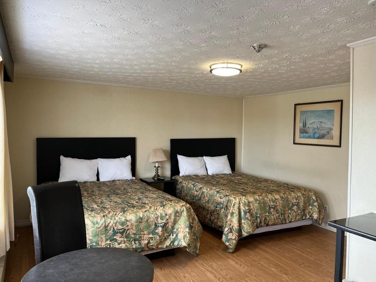 Old Mill Motel Blind River Exterior photo