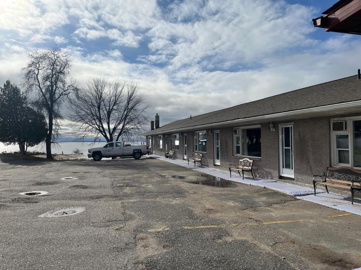 Old Mill Motel Blind River Exterior photo