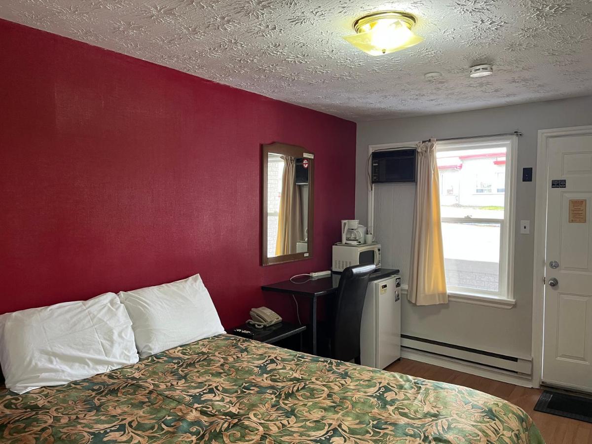 Old Mill Motel Blind River Exterior photo